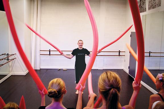 Momix Master Class at Embassy Theatre